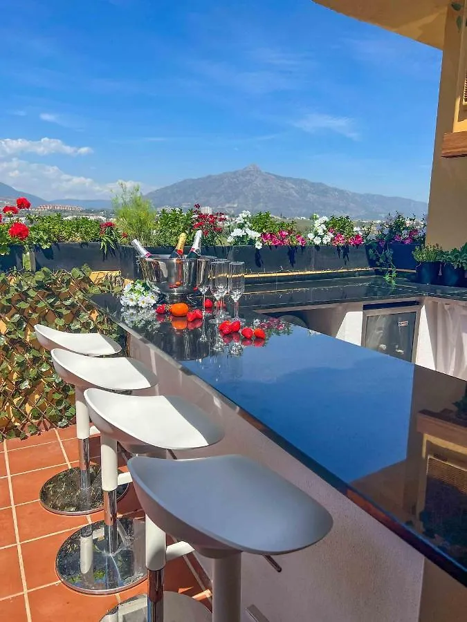 62 - Penthouse In Los Almendros With Fantastic Vie Marbella Apartment